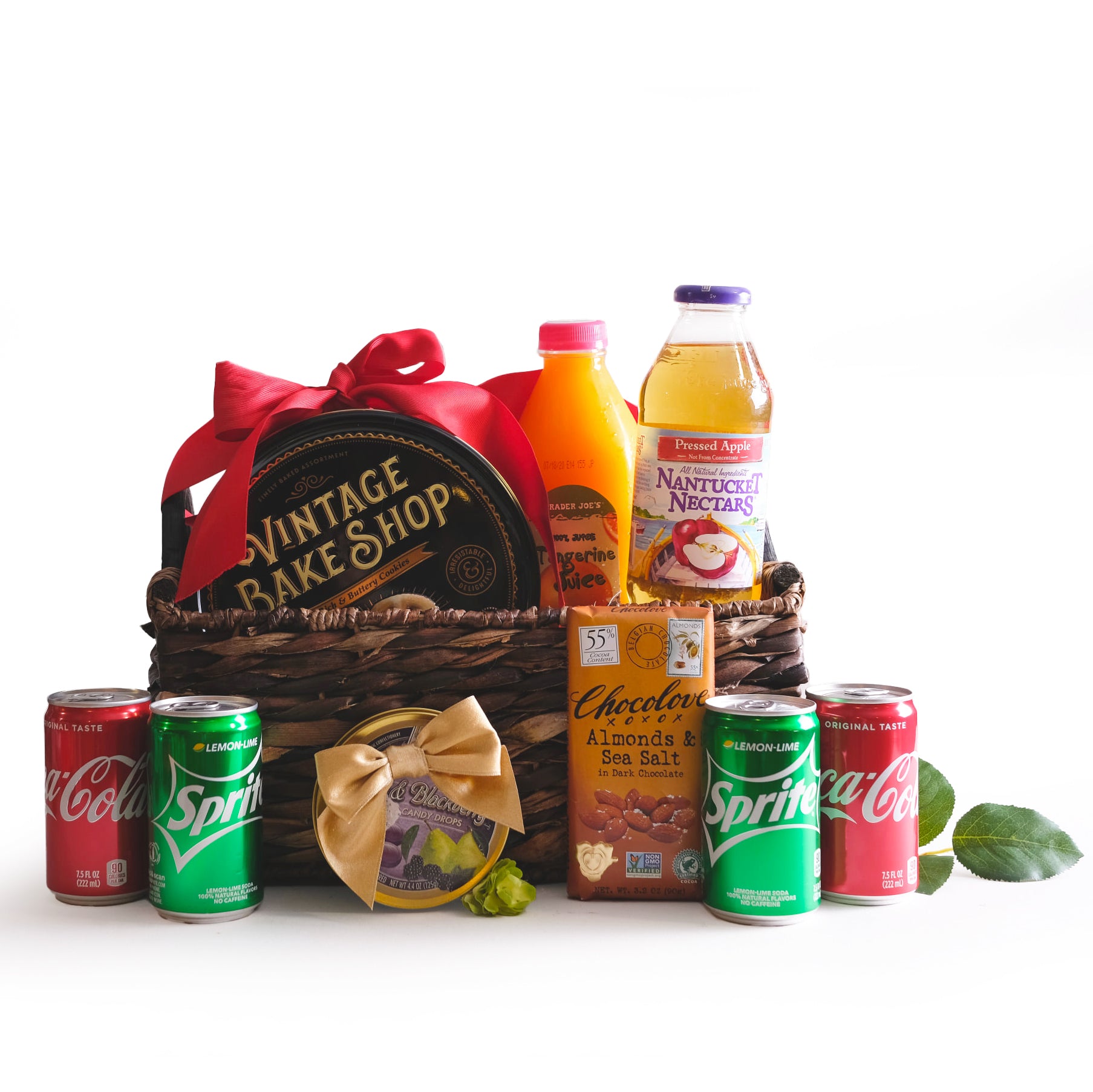 Juice & Sweet Picnic Basket alcohol-free gift for delivery in selected countries