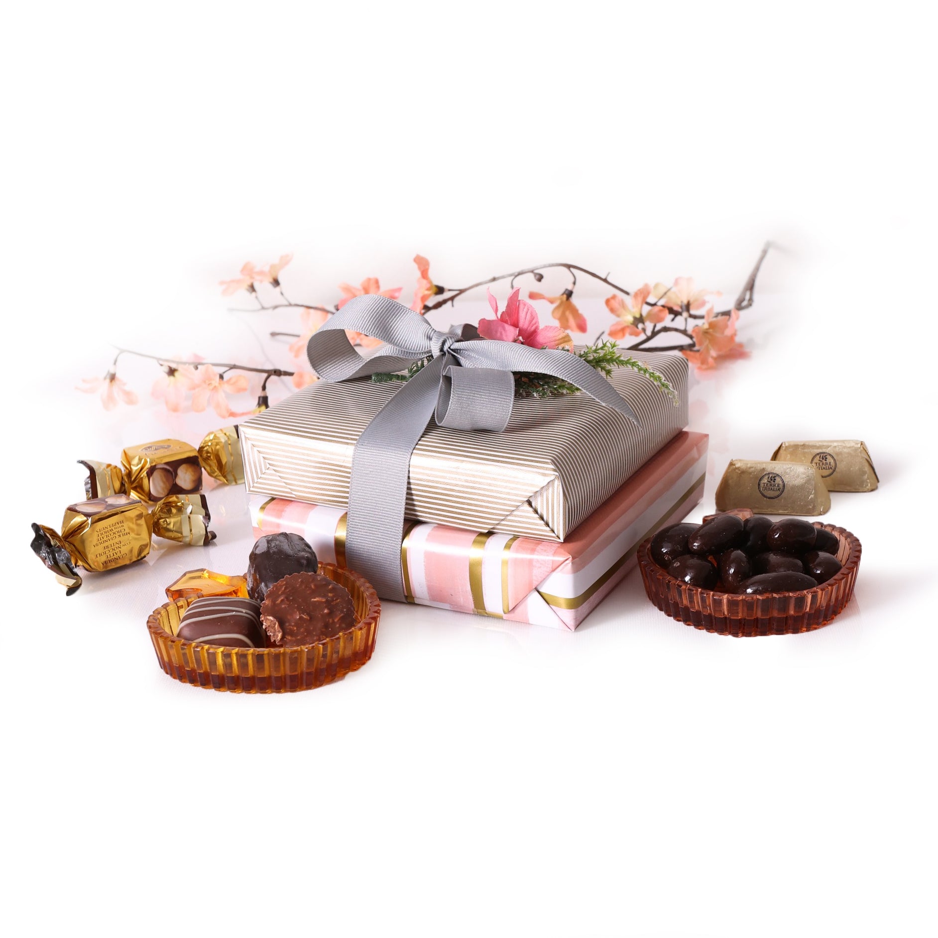 Classic Assorted Chocolate Duo alcohol-free gift for delivery in selected countries