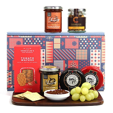 Festive British Cheese Gift Box for gift delivery in the United Kingdom