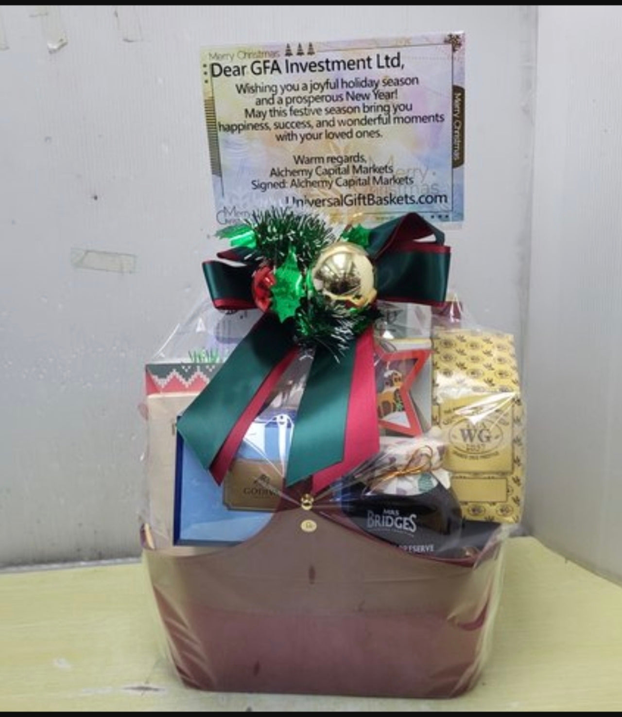Gift baskets to  china